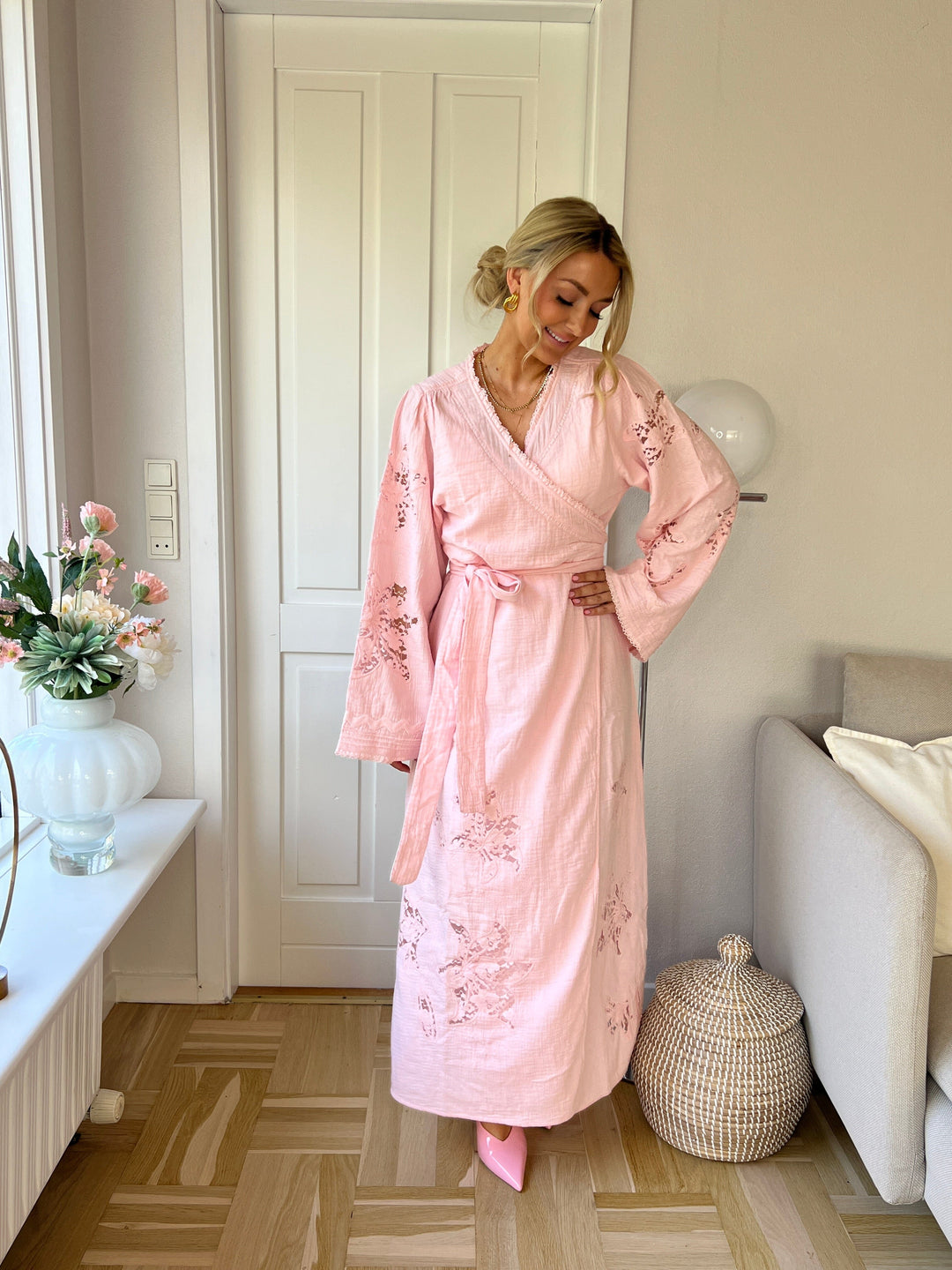 Sissel Edelbo x Molly&My - Winfrey Wrap Dress SE 2000 - Rose 