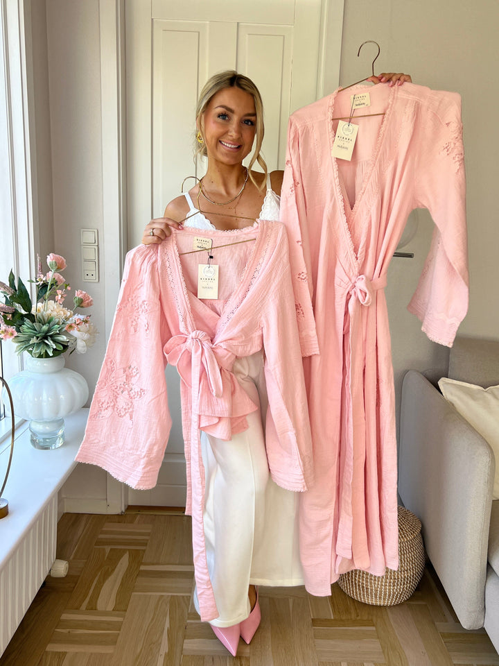 Sissel Edelbo x Molly&My - Winfrey Wrap Dress SE 2000 - Rose 