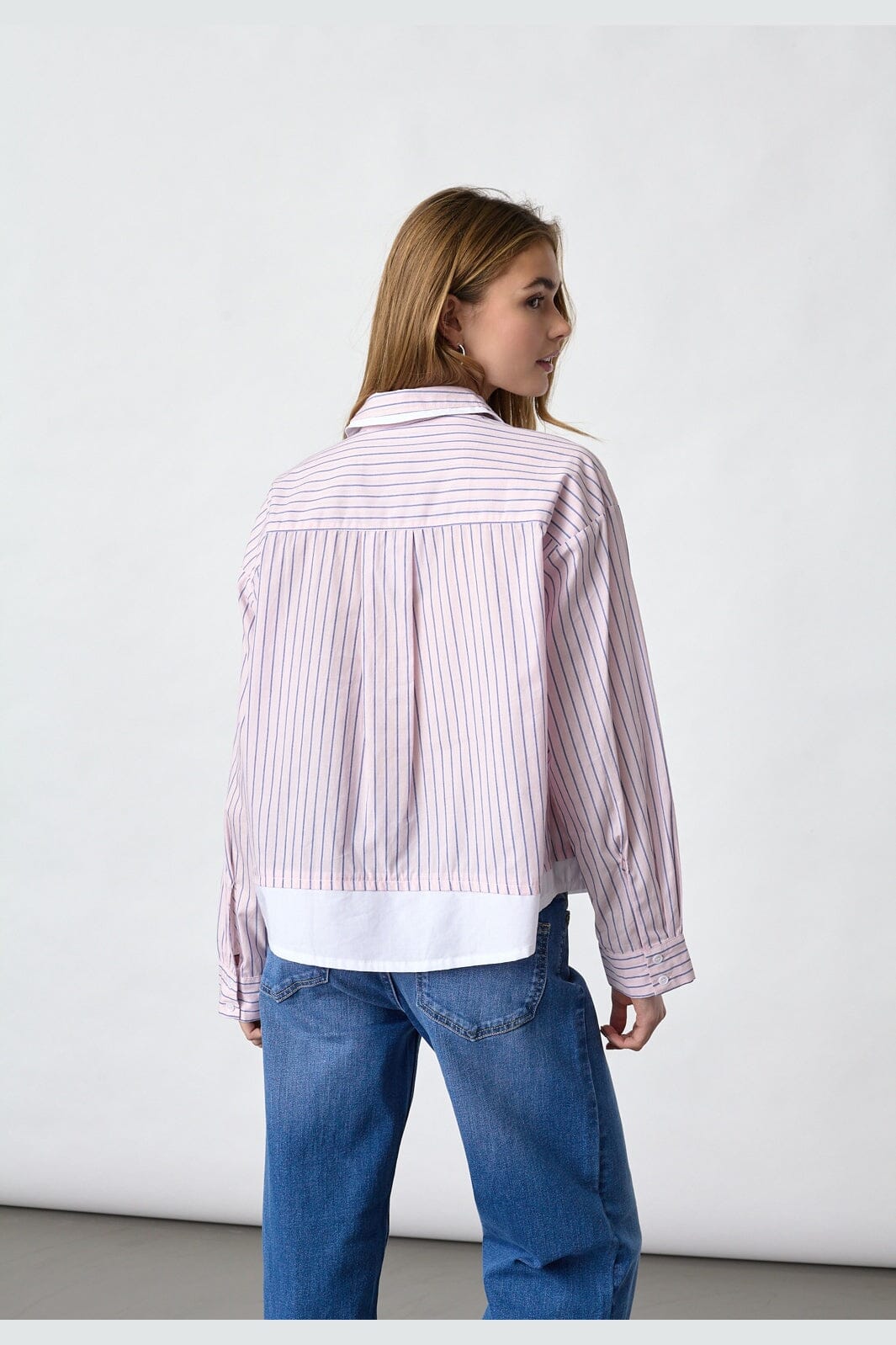 Sisters Point - Edna-Sh 19941 - 832 - Rose/Navy Stripes