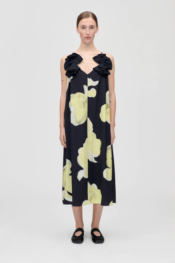 Stine Goya - 2450 Printed Viscose, Floral Long Dresssg-ps26-d207-2450 - Yellow Petunias Kjoler 