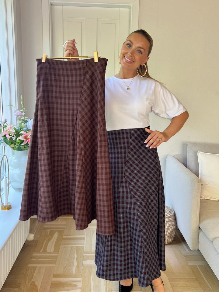 Valentin Studio - Check Skirt - Grey With Bordeux Xheck Nederdele 