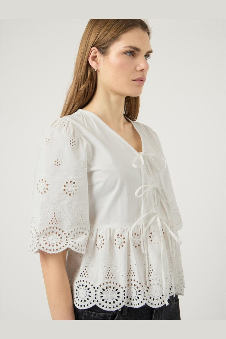 YAS - Yascornelia 2/4 Tie Top - 4574166 Star White
